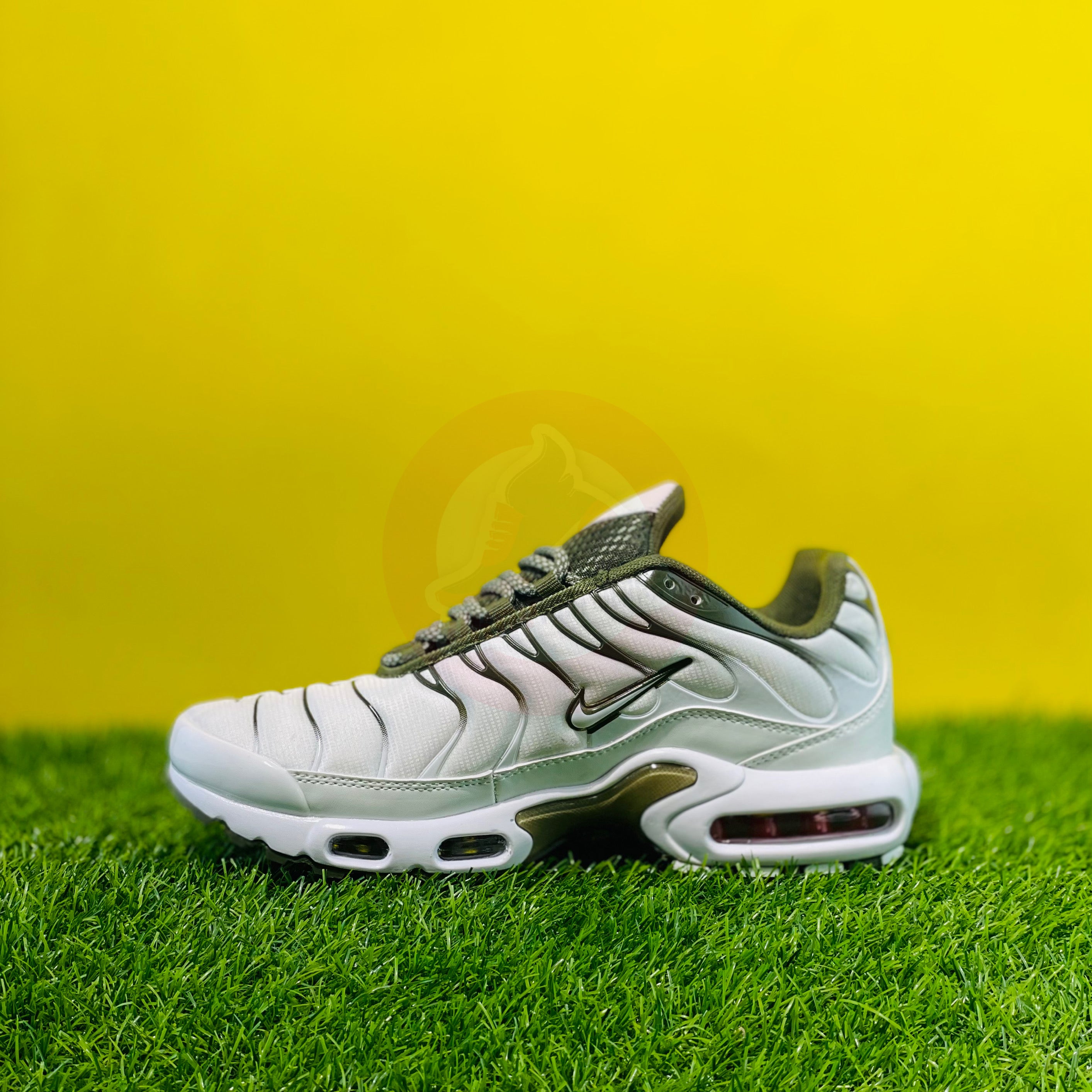 NK AIRMAX PLUS TN - TUNED PHANTOM NEUTRAL (DOT PERFECT)