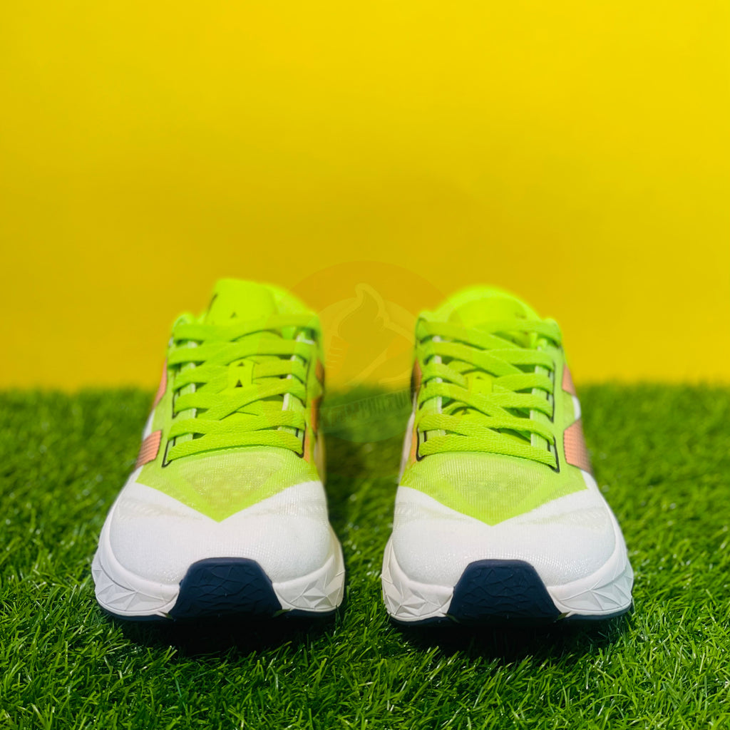 NB FUELCELL REBEL V4 - SUNSET LIME (DOT PERFECT)