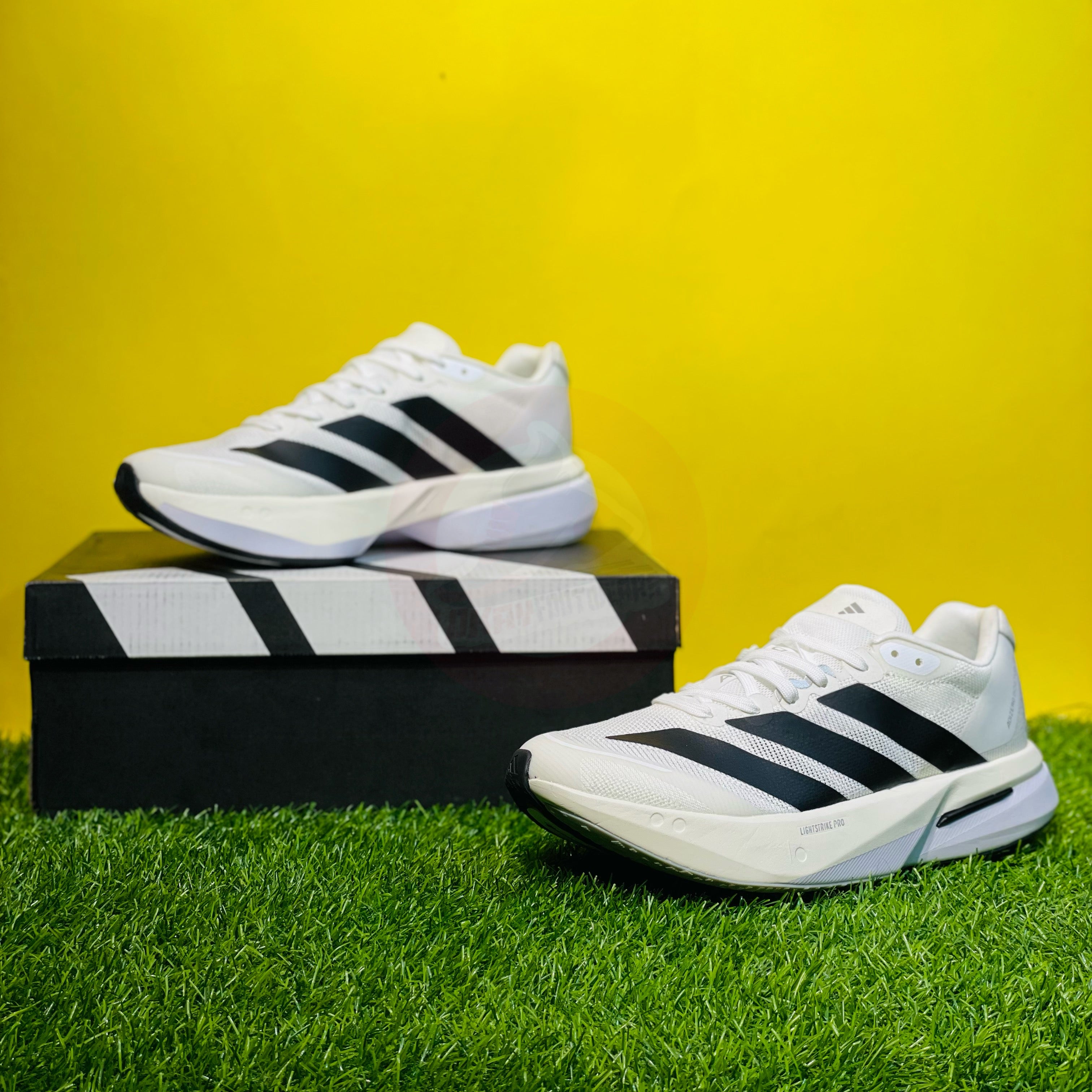 AD ADIZER0 BOST0N 13 - WHITE/BLACK (DOT PERFECT)