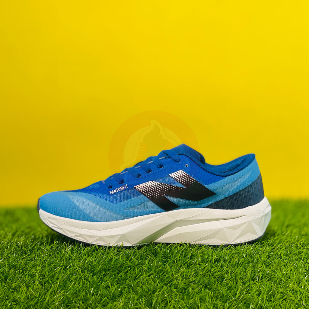 NB FUELCELL REBEL V4 - ELECTRIC BLUE (DOT PERFECT)