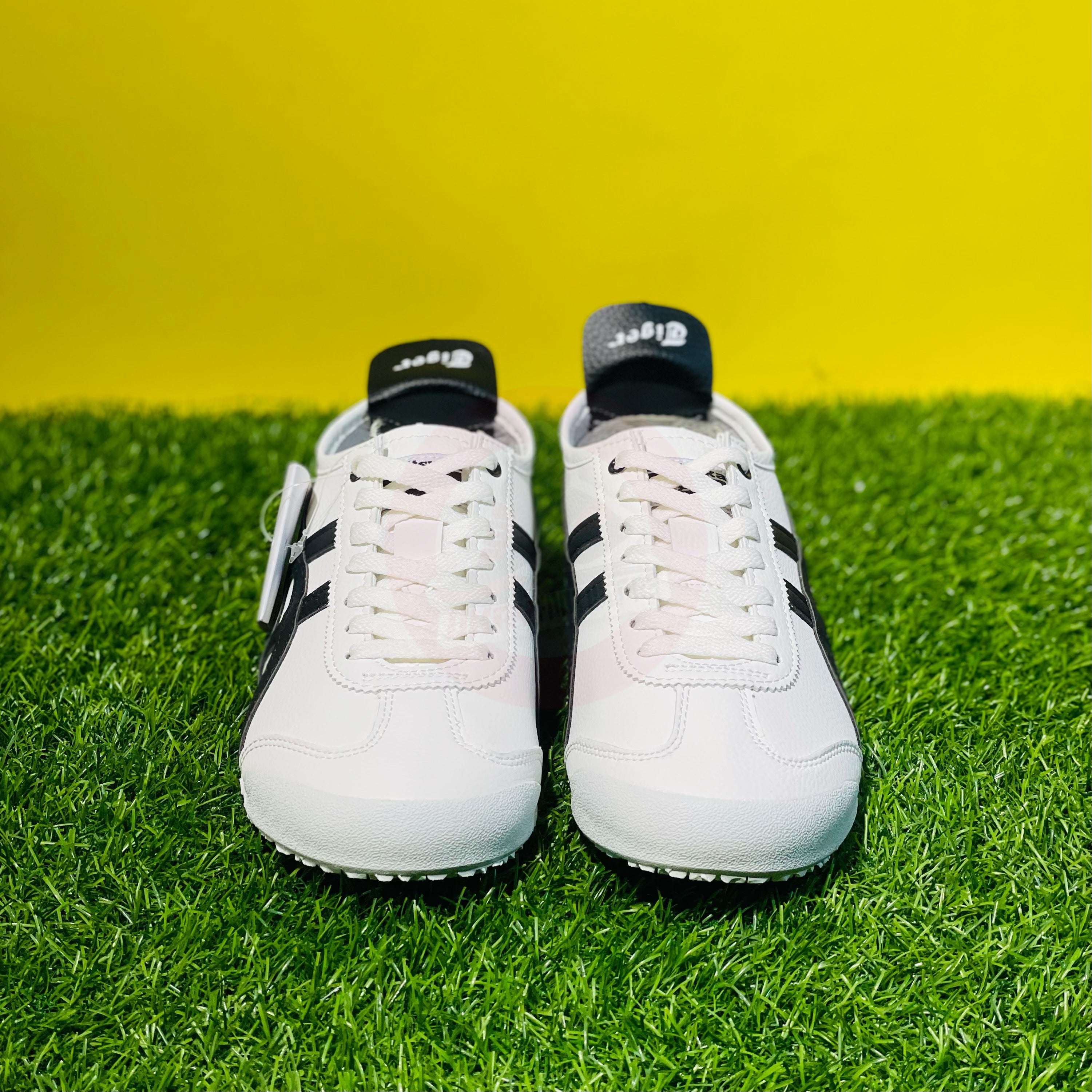 ONTSKA TIGER - WHITE/BLACK (DOT PERFECT) (ORIGINAL LEATHER)