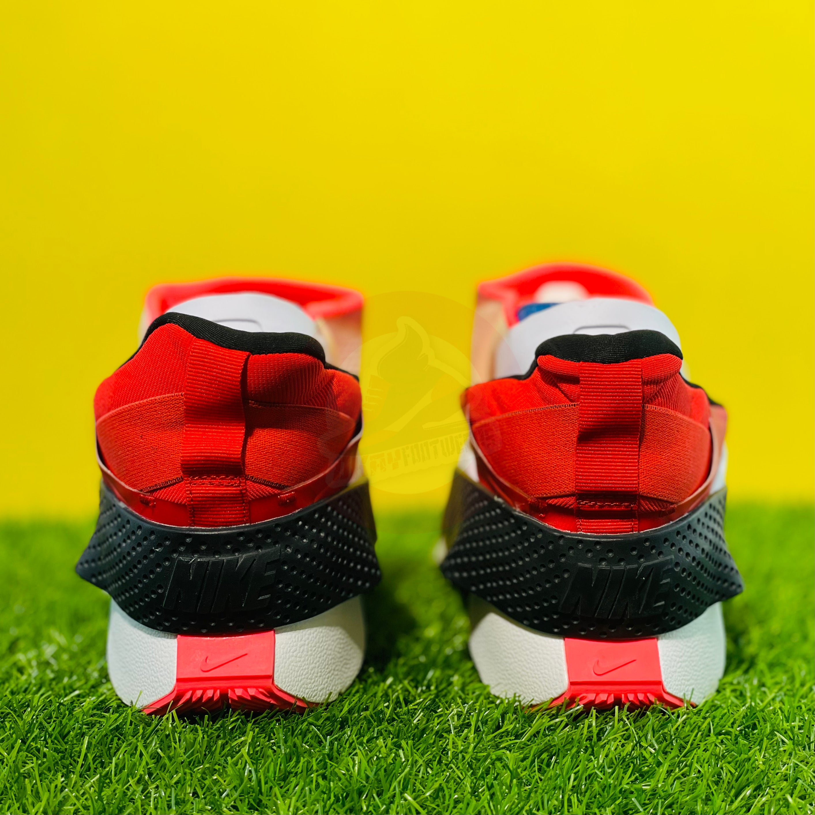 NK GO FLYEASE - RED/BLACK (DOT PERFECT)