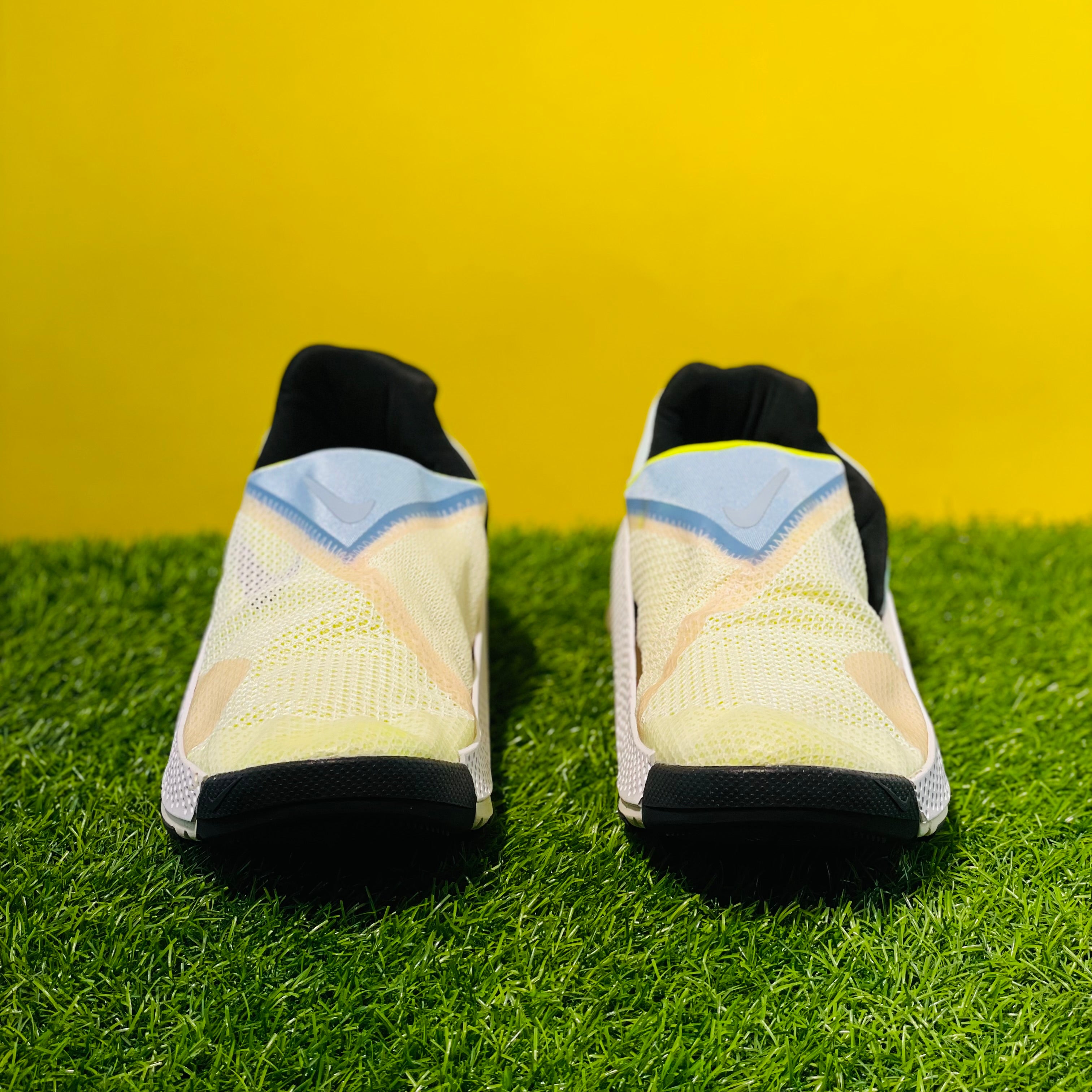 NK GO FLYEASE - VOLT CELESTIAL (DOT PERFECT)