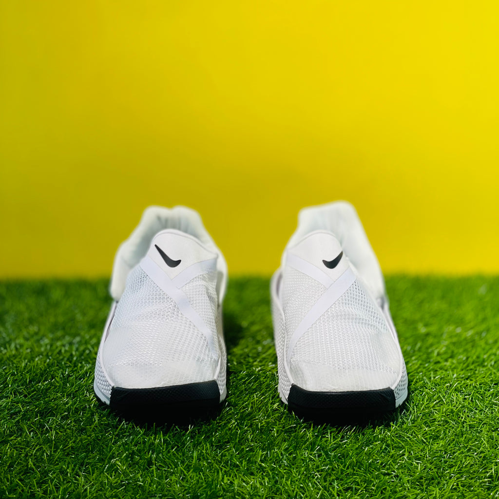 NK GO FLYEASE - WHITE (DOT PERFECT)