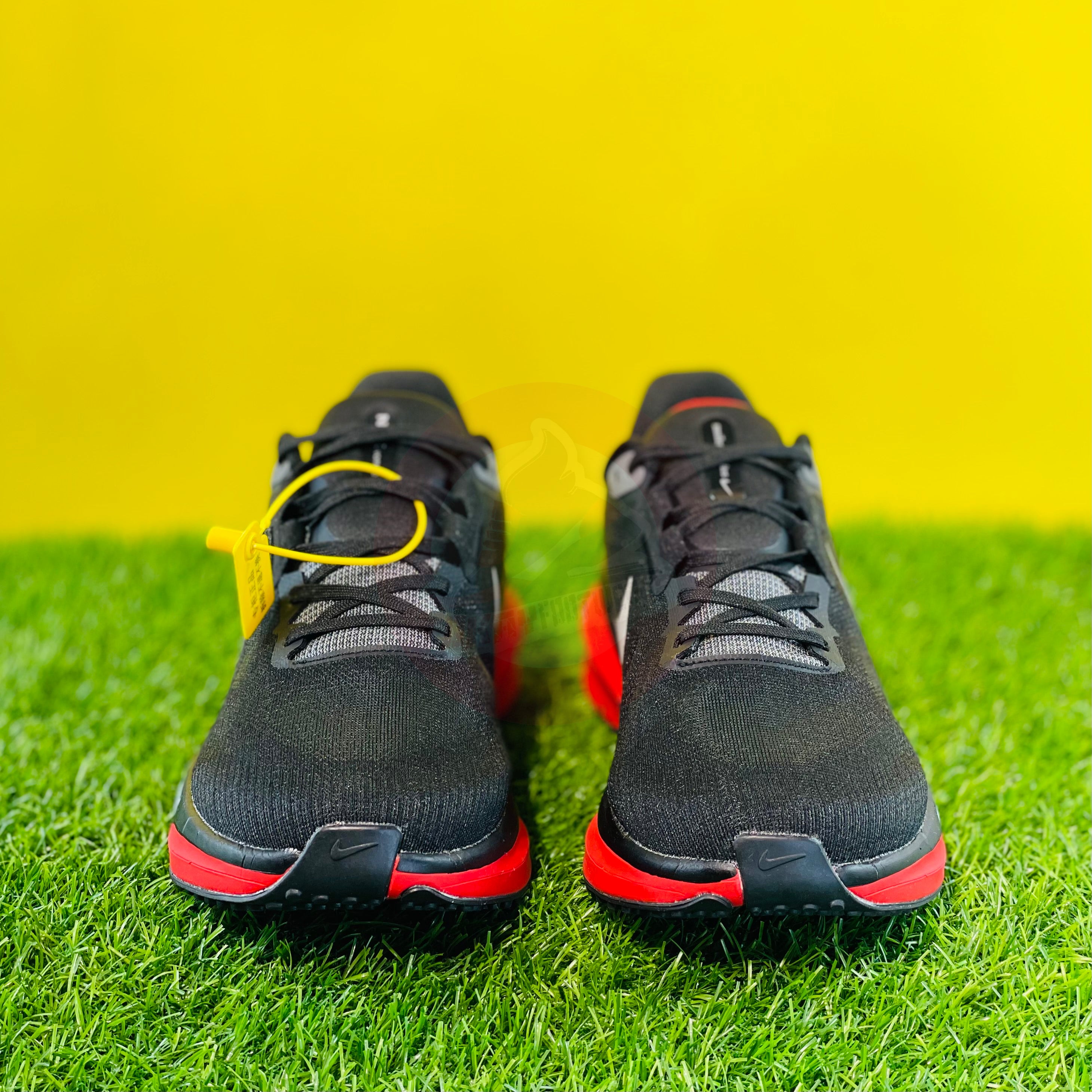 NK AIRZOOM X VOMERO 17 - GYM RED (DOT PERFECT)