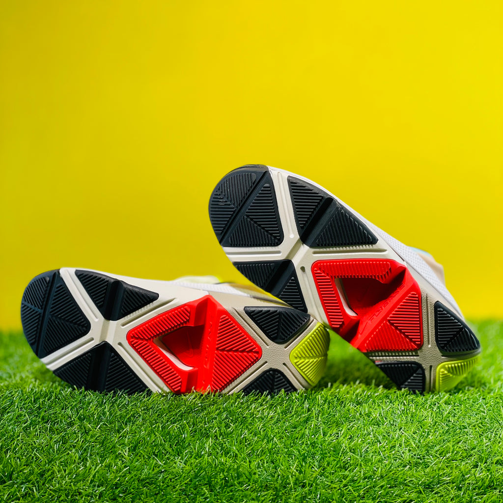 NK GO FLYEASE - VOLT CELESTIAL (DOT PERFECT)