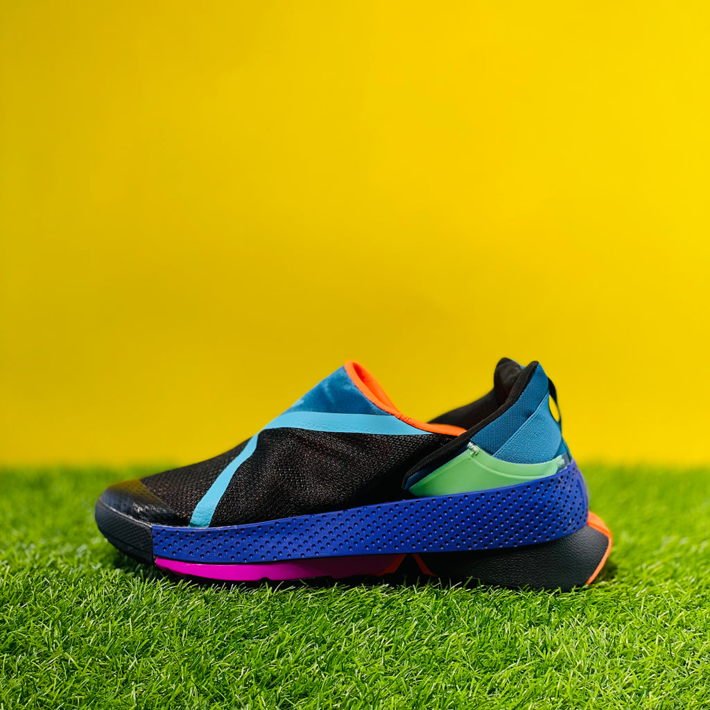 NK GO FLYEASE - DYNAMIC TURQUOISE (DOT PERFECT)