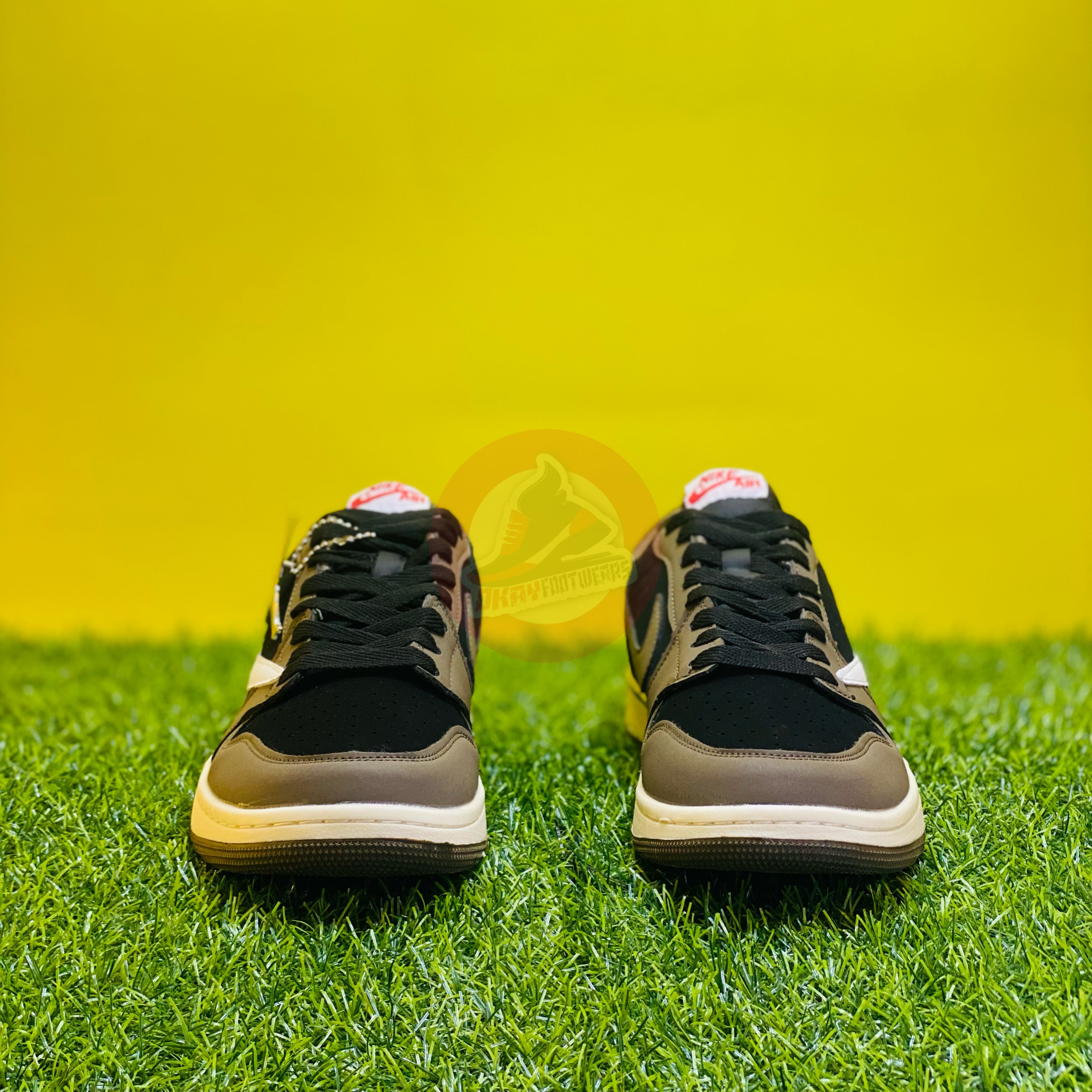 NK AIRJORDAN 1 LOW - TRAVIS MOCHA (DOT PERFECT)