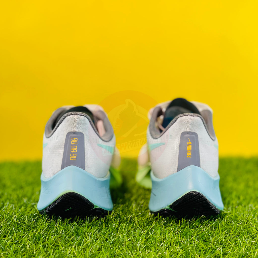 NK AIRZOOM PEGASUS 37 - BUTTERFLY (DOT PERFECT)