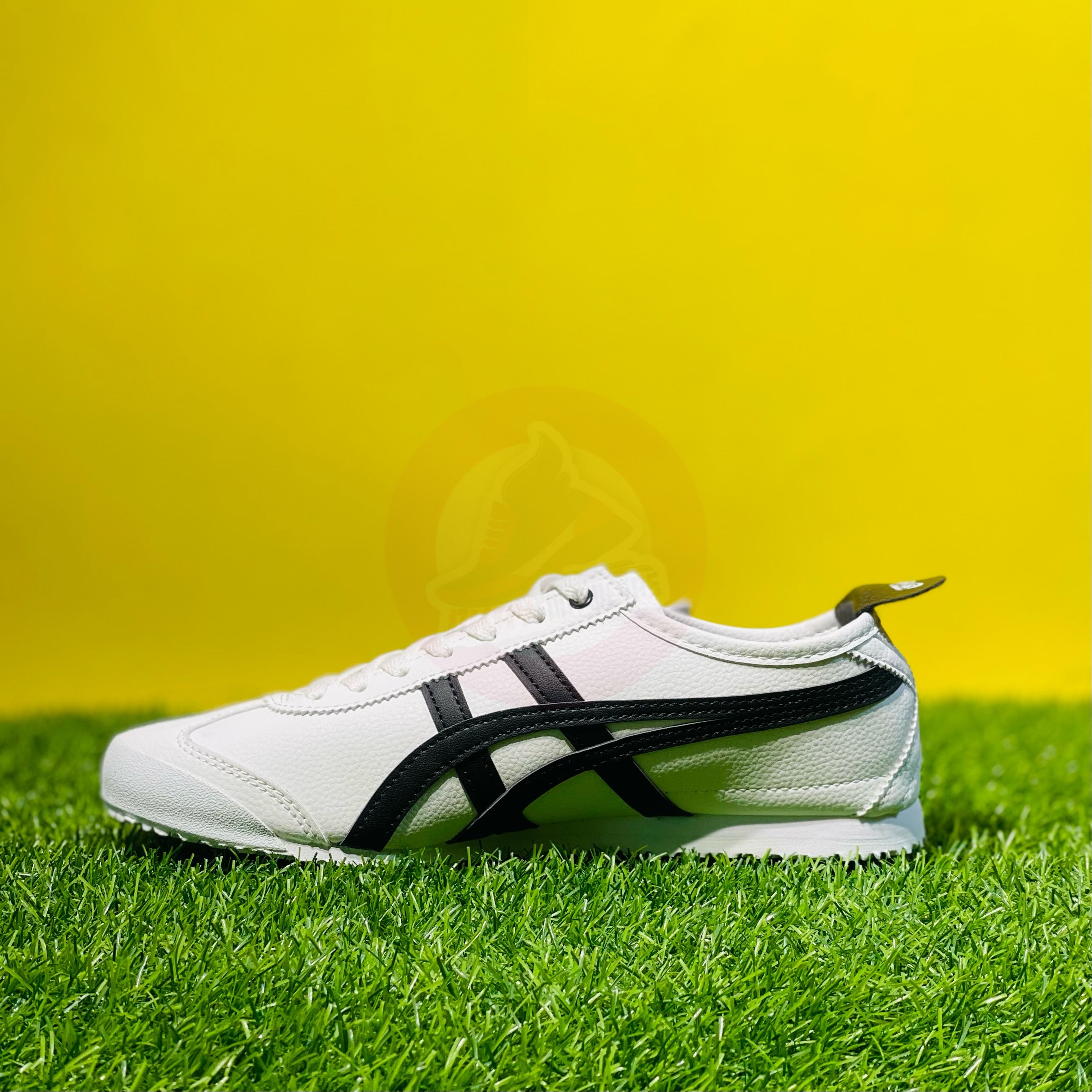 ONTSKA TIGER - WHITE/BLACK (DOT PERFECT) (ORIGINAL LEATHER)