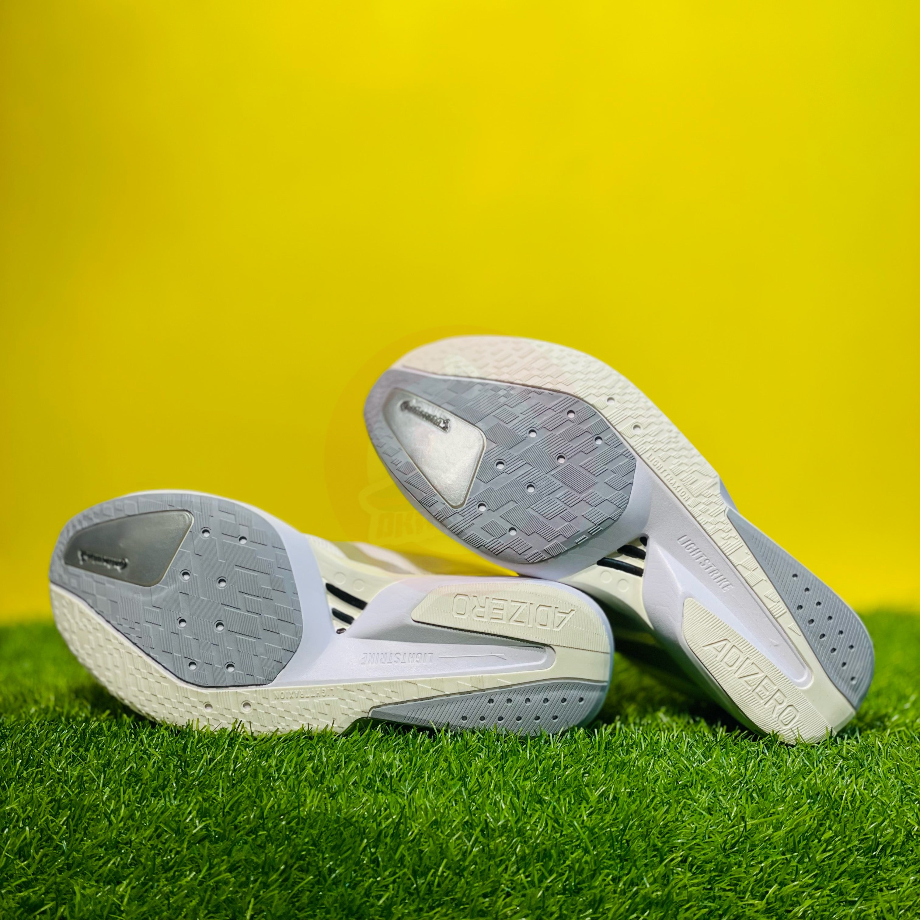 AD ADIZER0 BOST0N 13 - WHITE/SILVER (DOT PERFECT)