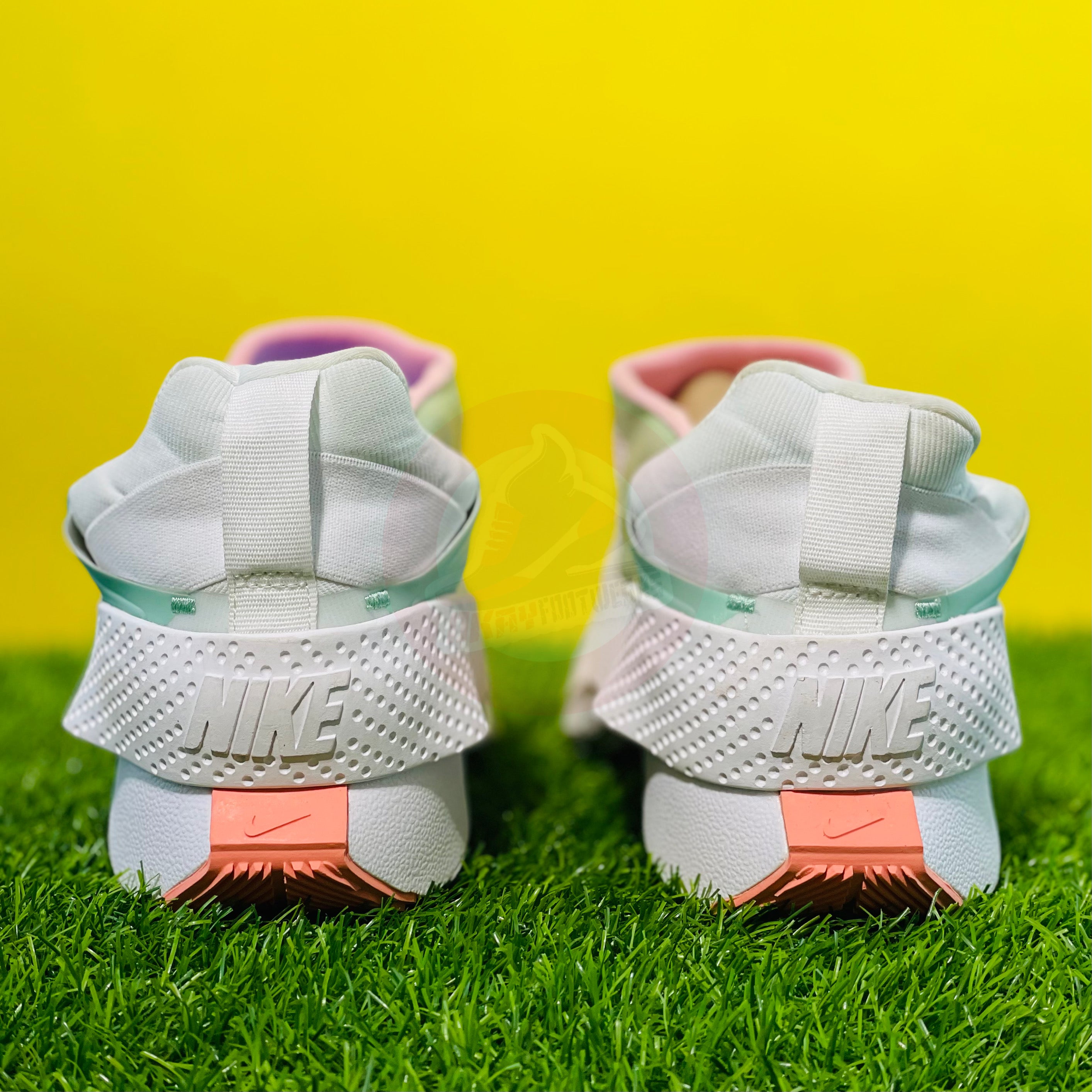 NK GO FLYEASE - SEAFOAM (DOT PERFECT)