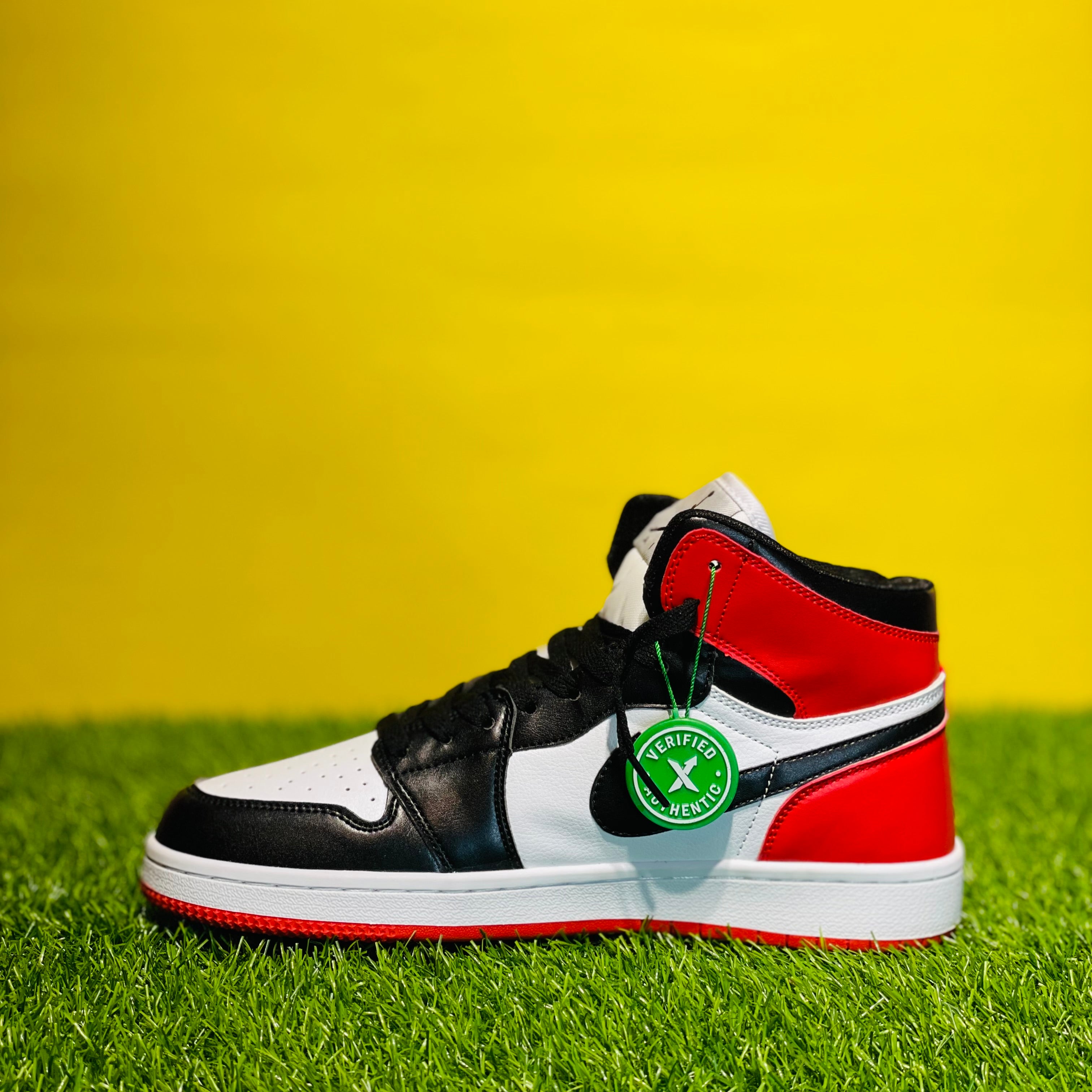 NK AIRJORDAN 1 HIGH - SATIN BLACK TOE (DOT PERFECT)