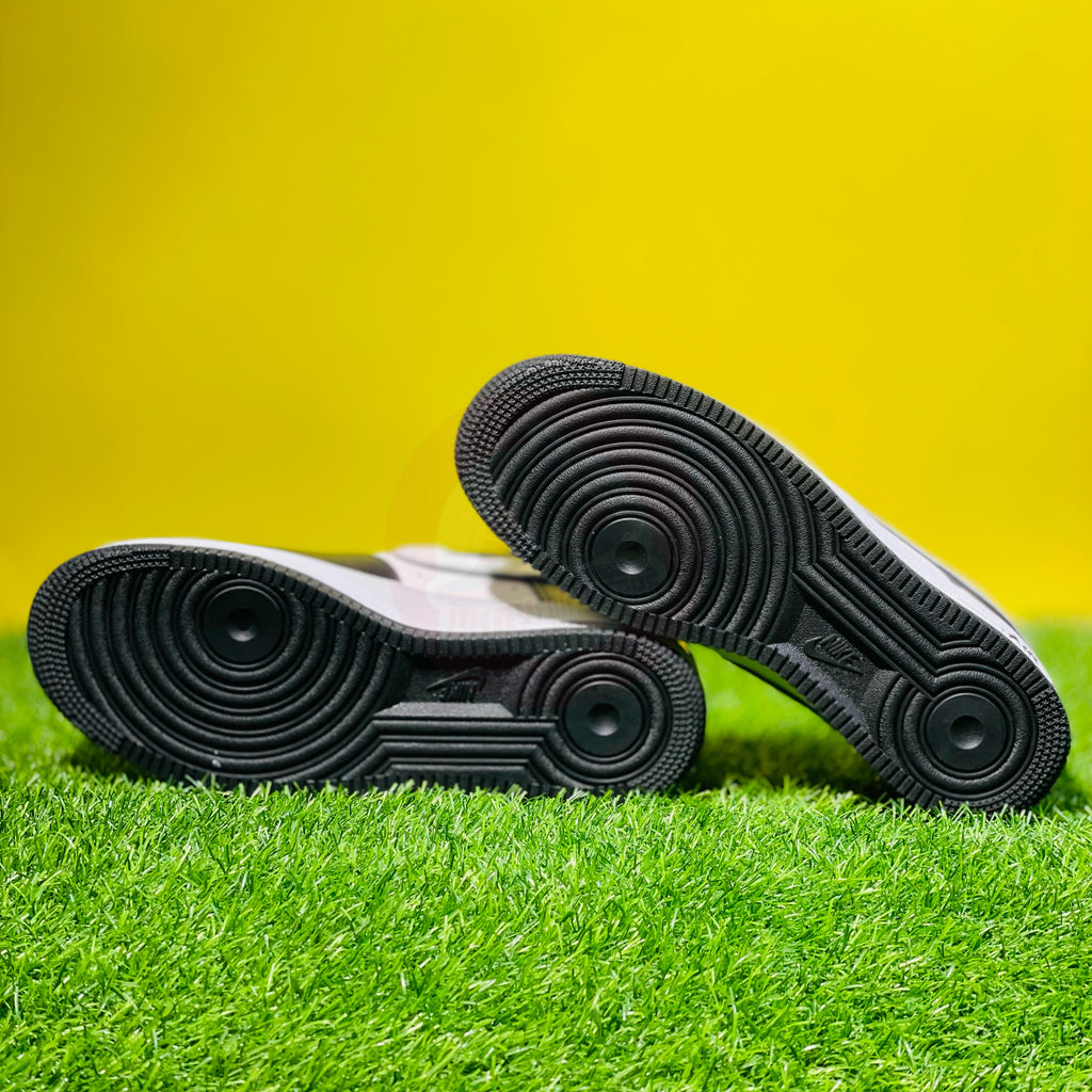 NK Airforce 1 - PANDAS (ORIGINALS)