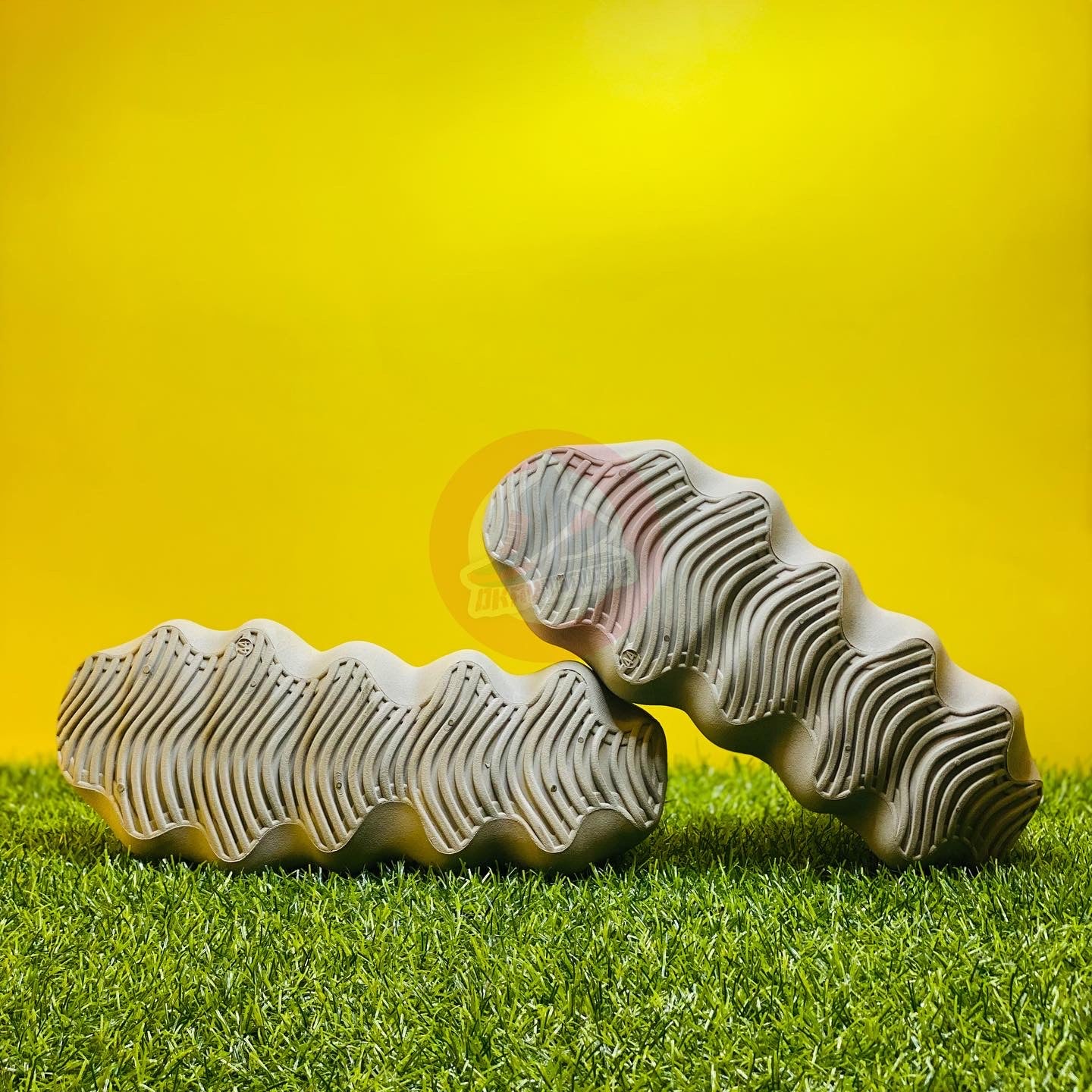 AD YEEZY 450 - SMOKY GREY (PREMIUM BATCH)