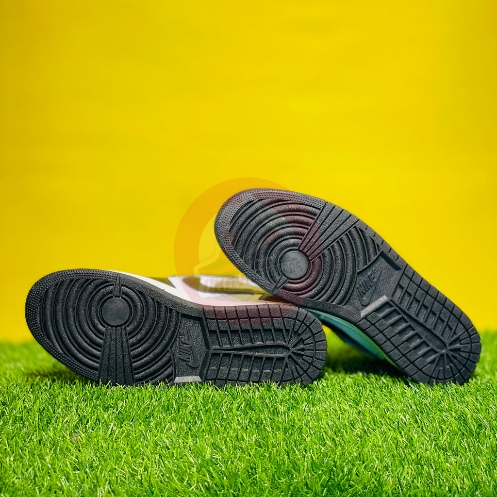 NK AIRJORDAN 1 HIGH - DARK MOCHA (DOT PERFECT)