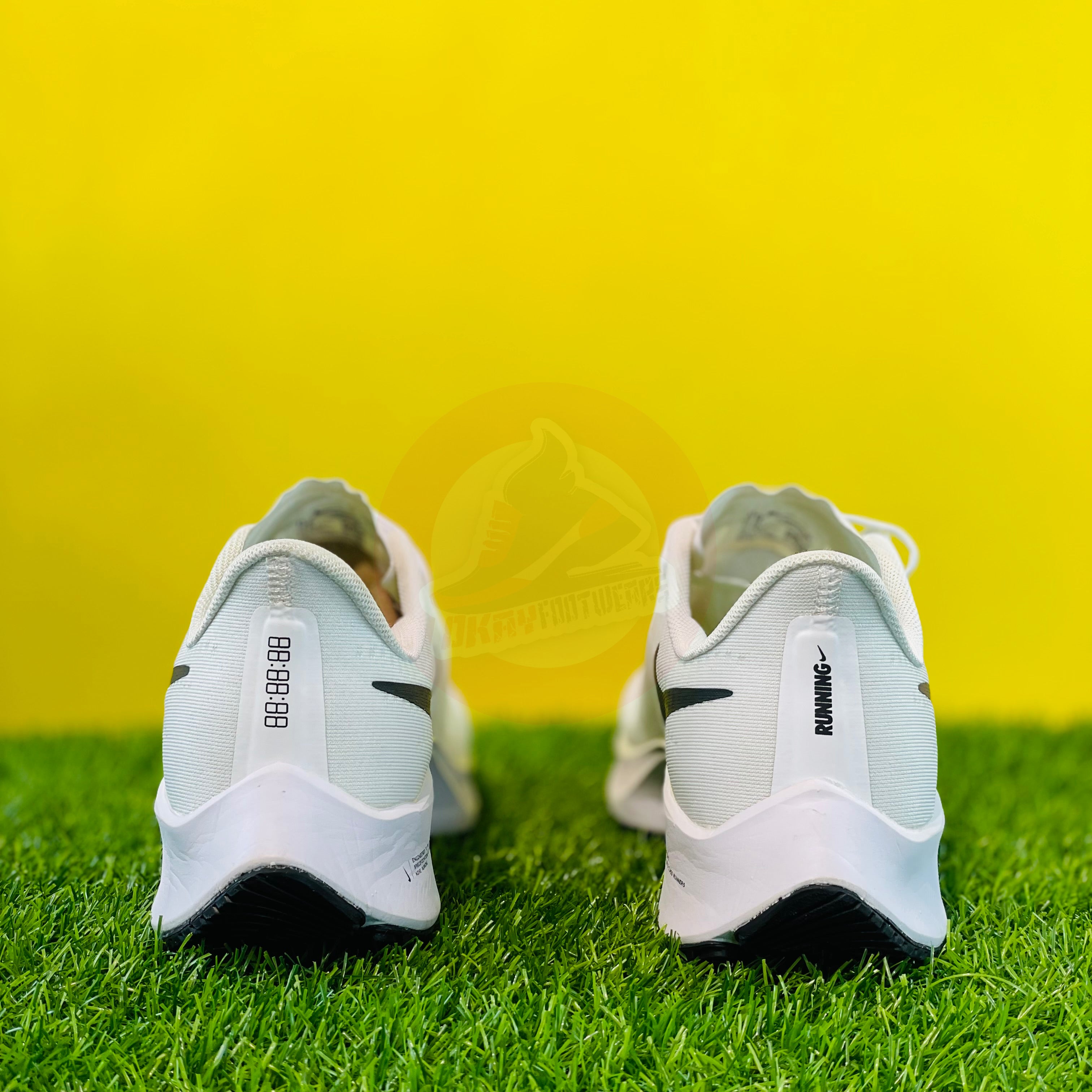 NK AIRZOOM PEGASUS 37 - CLOUD WHITE (DOT PERFECT)