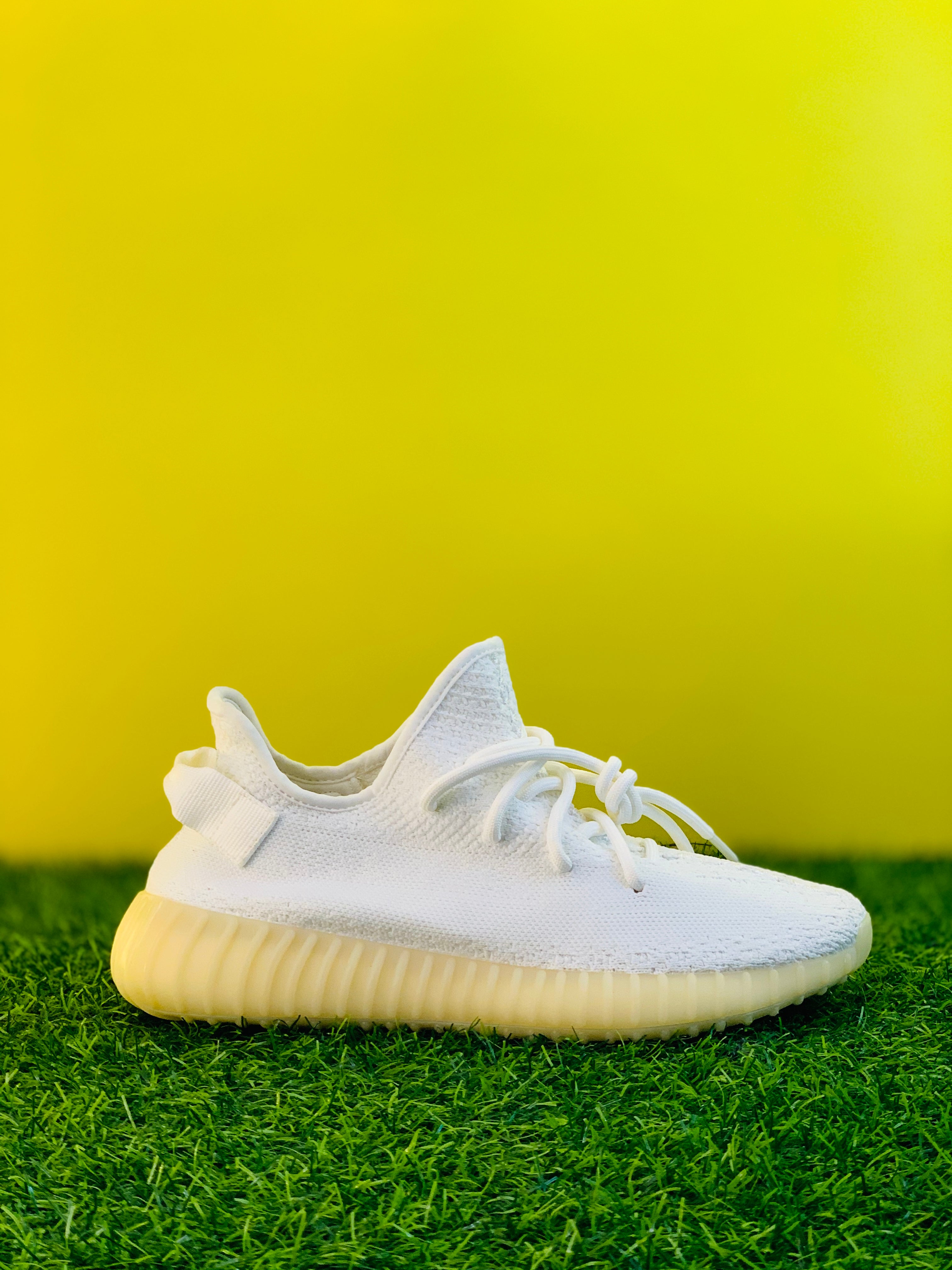 AD YEEZY 350 V2 - CLOUD WHITE (PREMIUM BATCH)