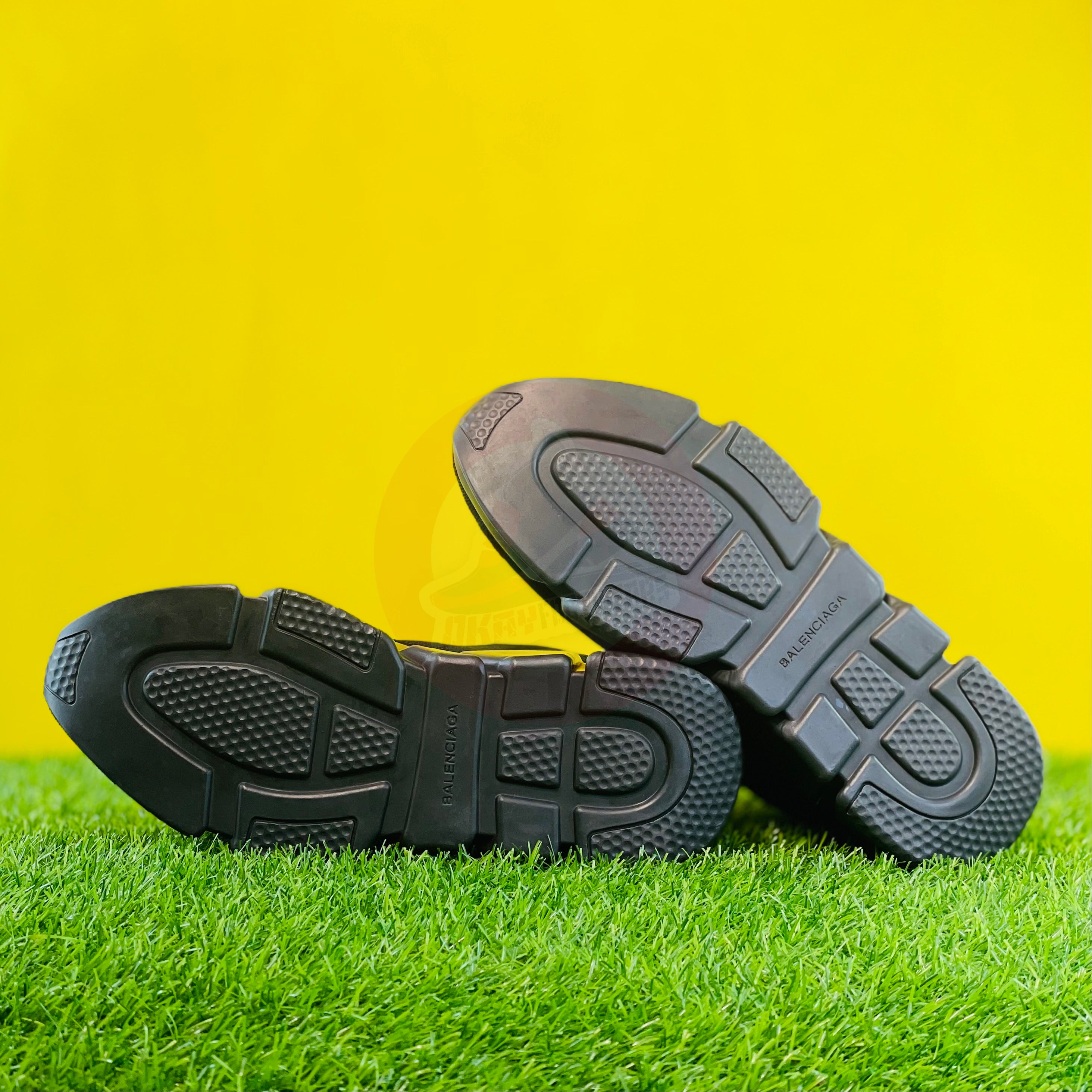 BLNCIAGA SPEED TRAINERS - BLACK (DOT PERFECT)