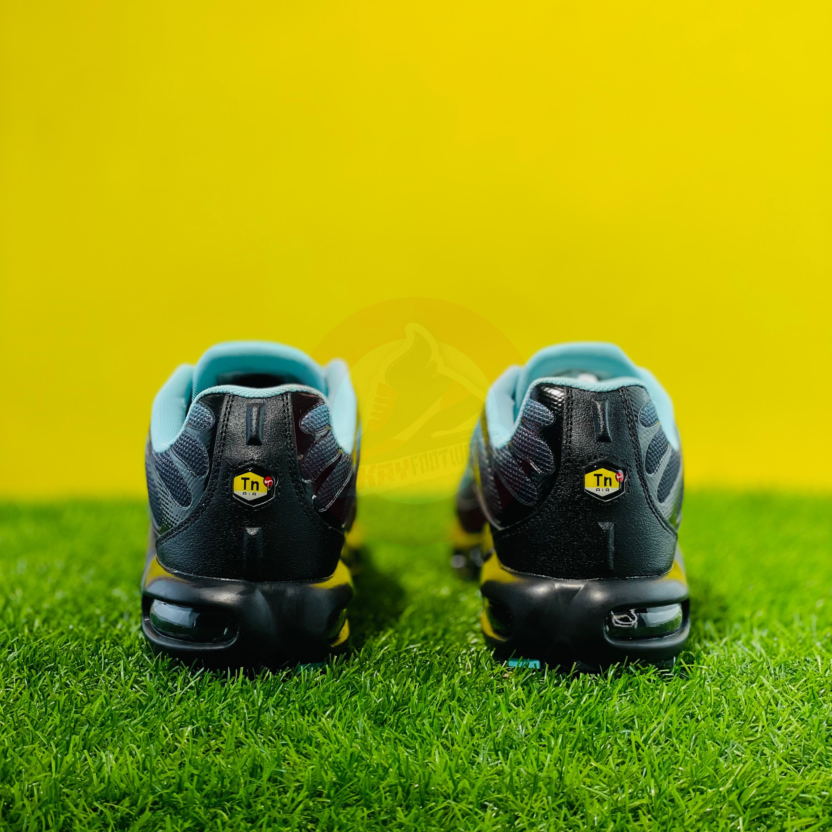 NK AIRMAX PLUS TN - LIGHT RETRO (DOT PERFECT)