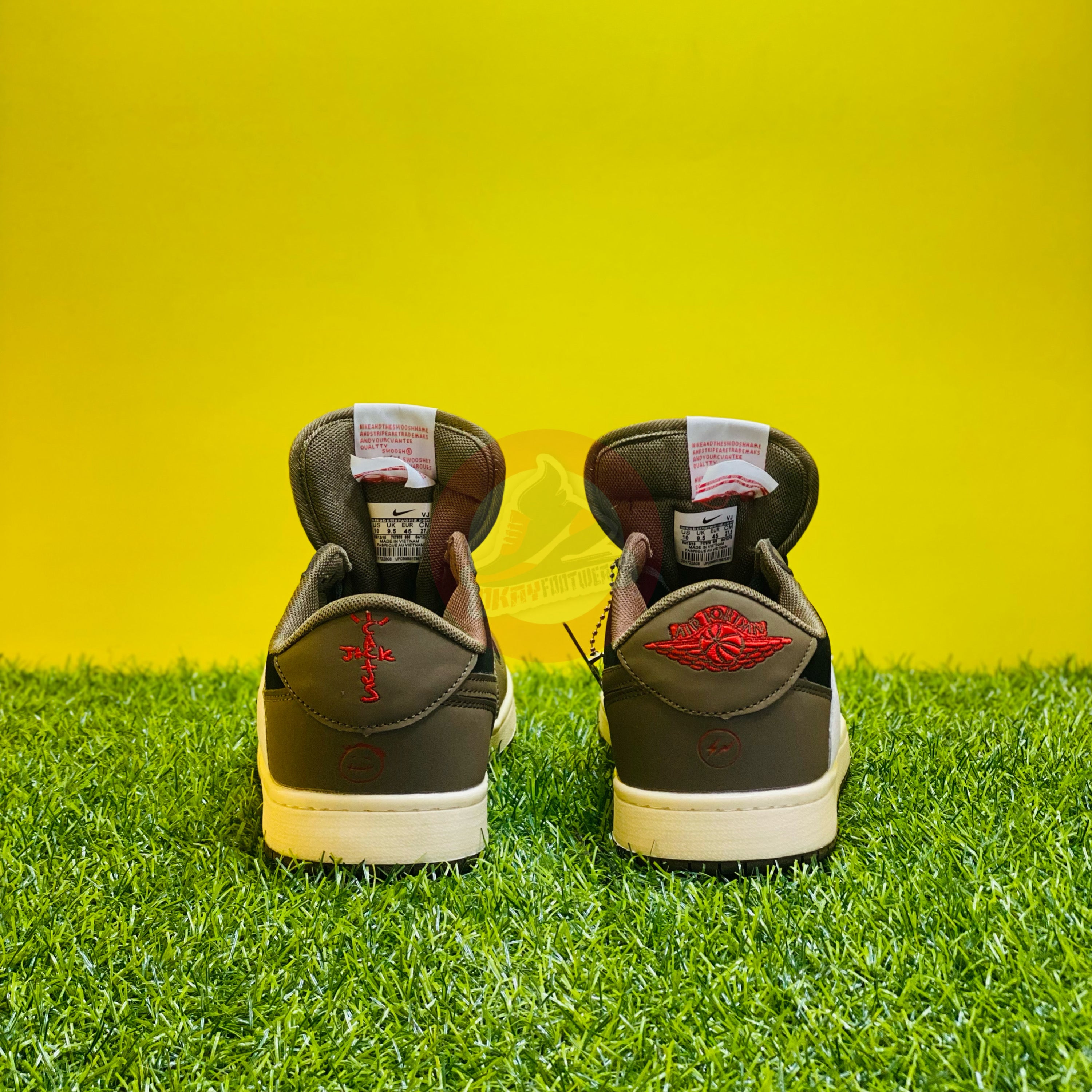 NK AIRJORDAN 1 LOW - TRAVIS MOCHA (DOT PERFECT)