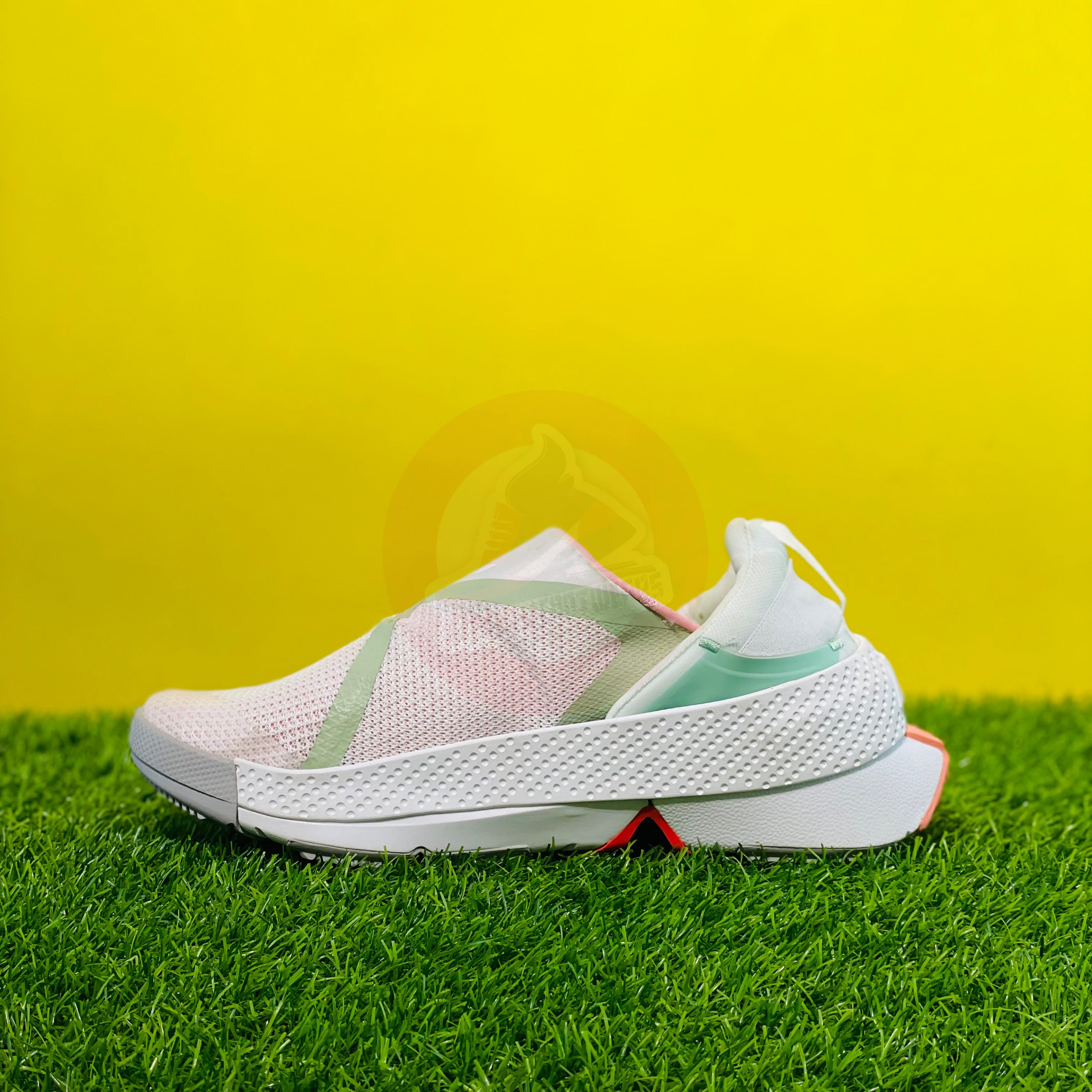 NK GO FLYEASE - SEAFOAM (DOT PERFECT)