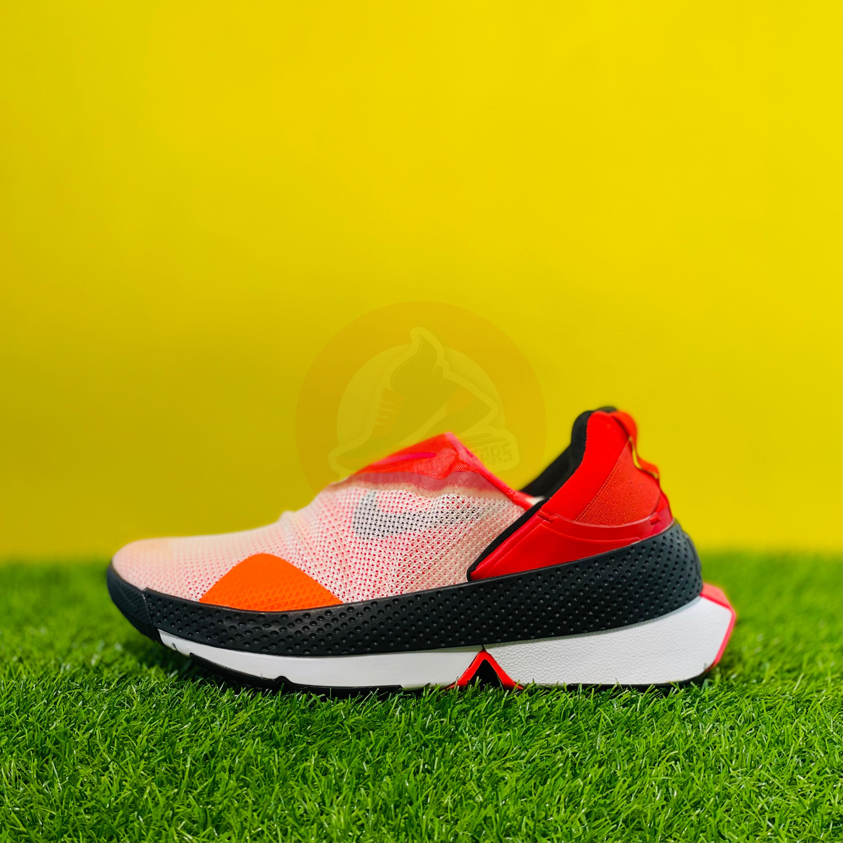 NK GO FLYEASE - RED/BLACK (DOT PERFECT)