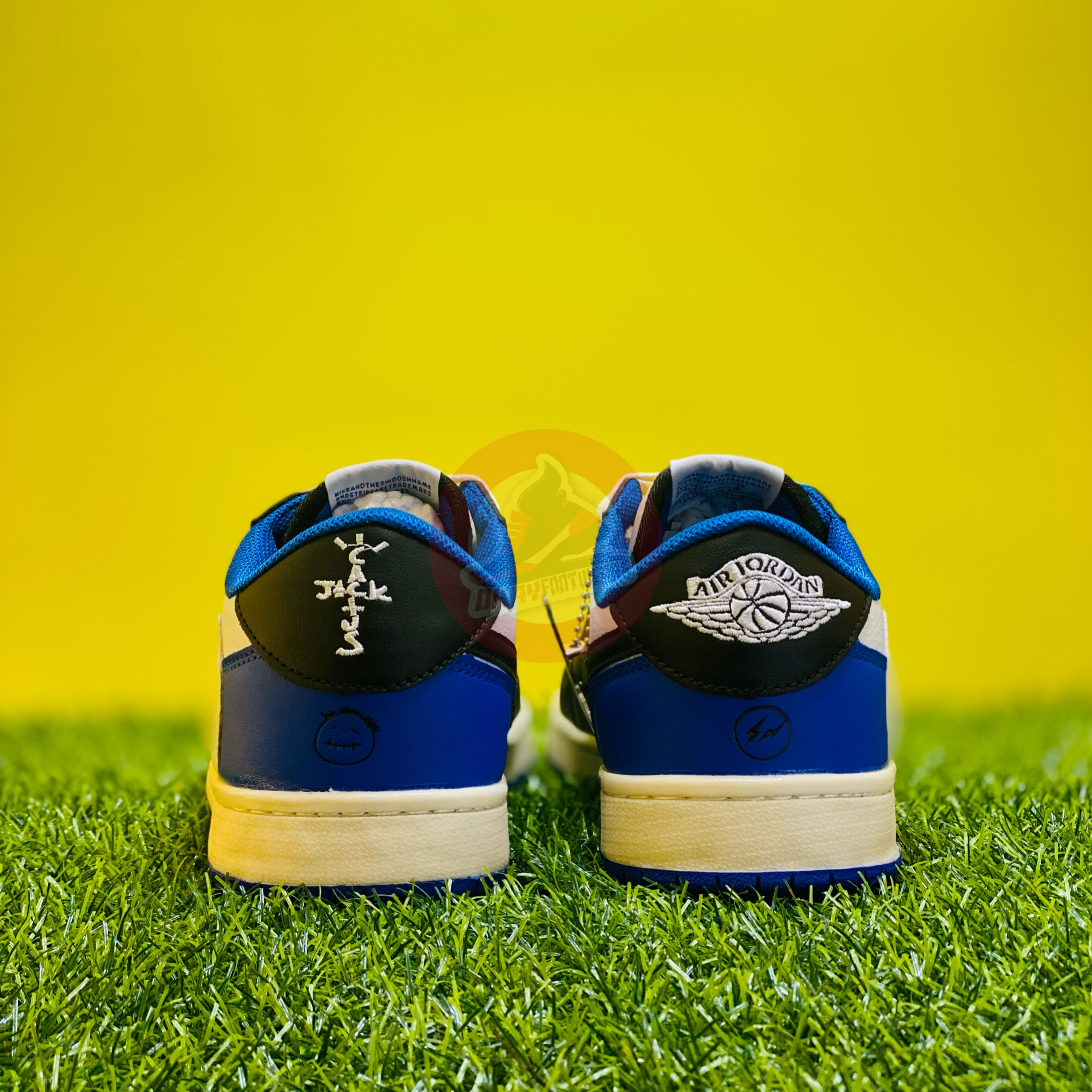 NK AIRJORDAN 1 LOW - TRAVIS FRAGMENTS (DOT PERFECT)