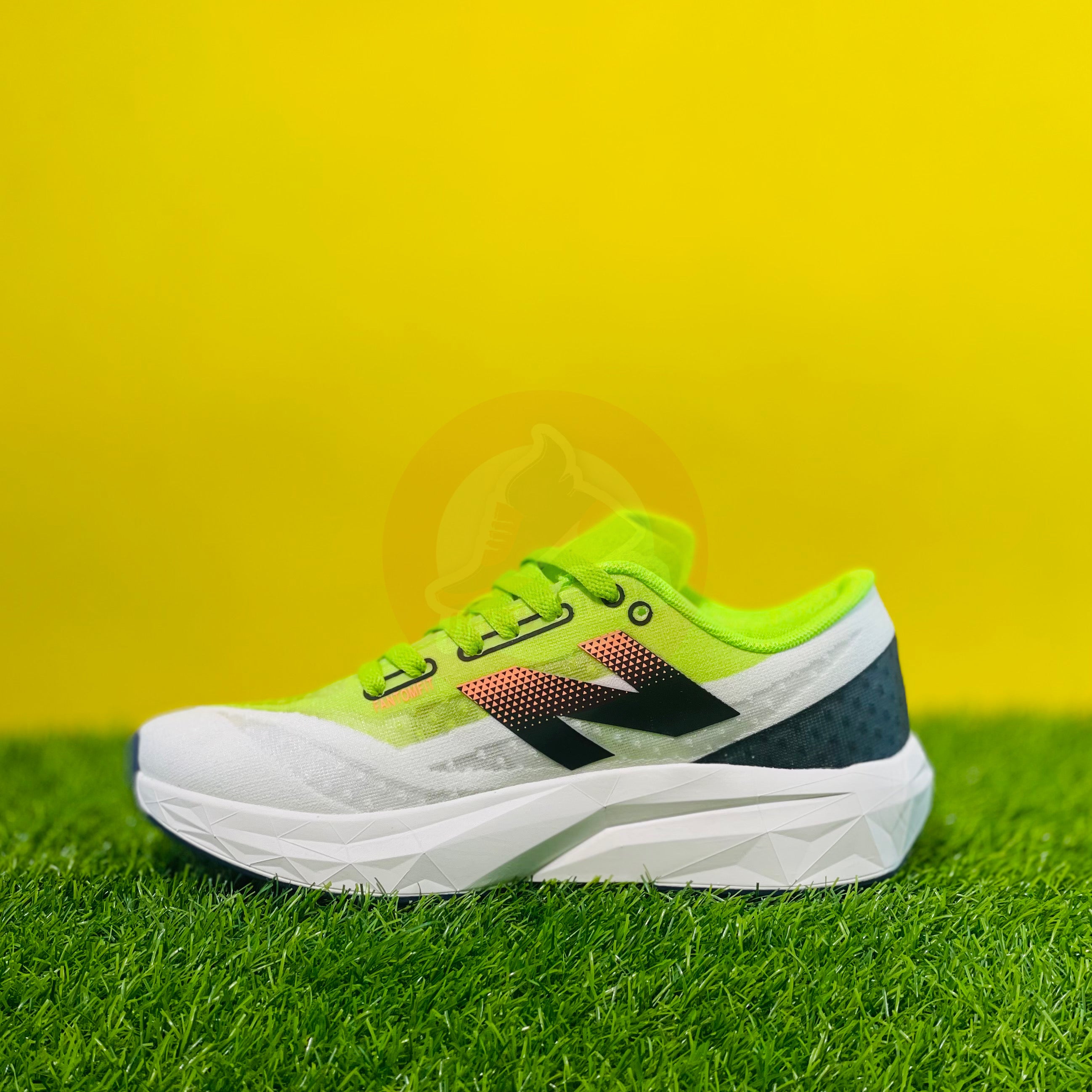 NB FUELCELL REBEL V4 - SUNSET LIME (DOT PERFECT)