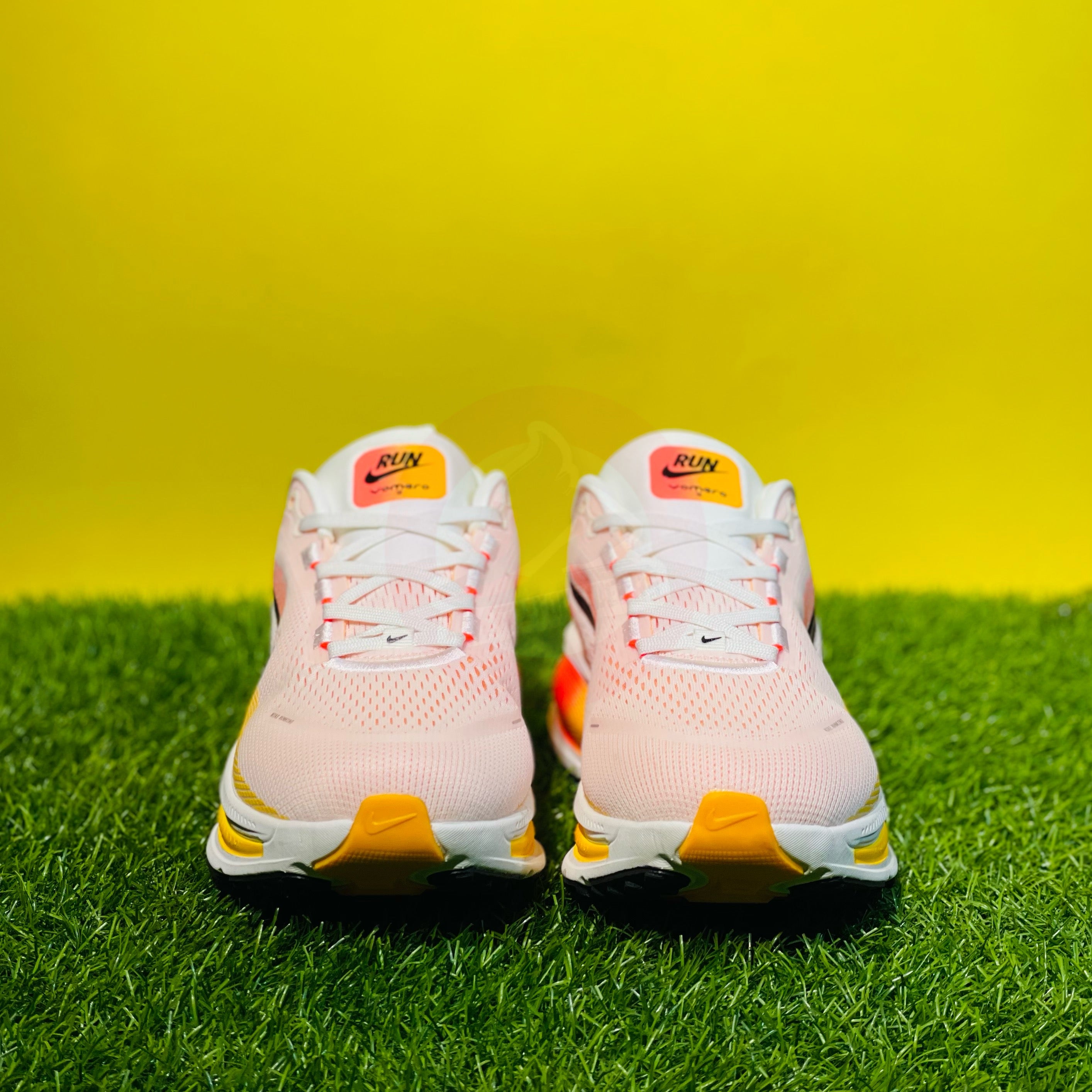 NK AIRZOOM X VOMERO 18 - SAIL/BRIGHT (ORIGINALS)