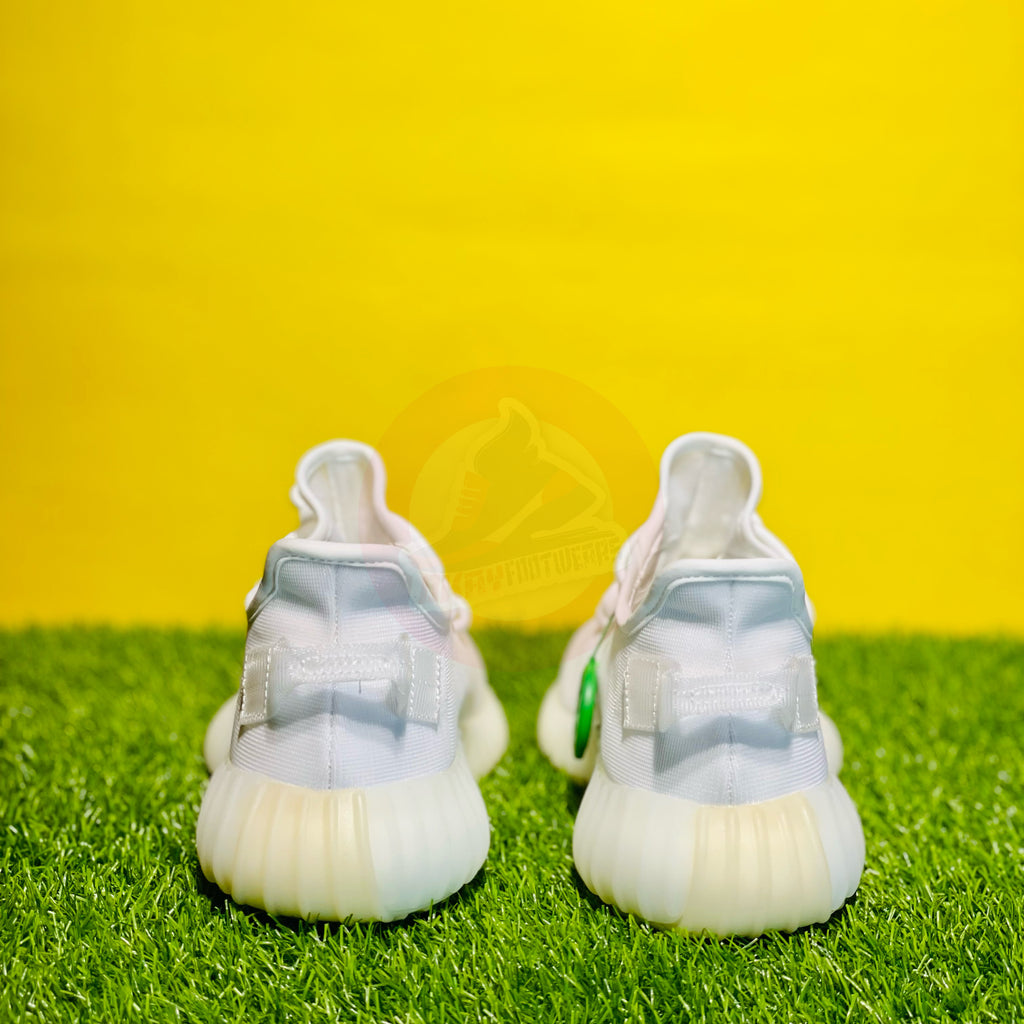 AD YEEZY 350 V2 - WHITE (PREMIUM BATCH)
